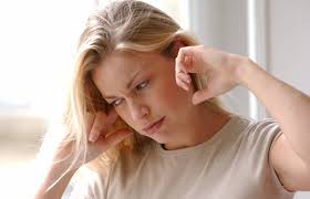kulak çınlaması nedir? uzun süre kulak çınlarsa ne yapılmalıdır?