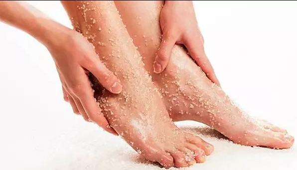 naneli ayak peelingi nasıl yapılır? ayak peelingi ne işe yarar?