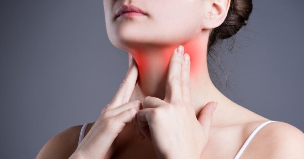 Boğaz ağrısı neden olur Boğaz ağrısına ne iyi gelir Boğaz ağrısı tedavisi