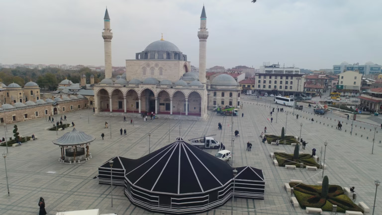 Kıl çadır, Türk kültürünün köklü bir mirası olarak hem estetik