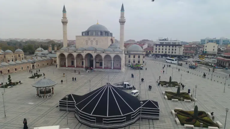Kıl çadır, Türk kültürünün köklü bir mirası olarak hem estetik