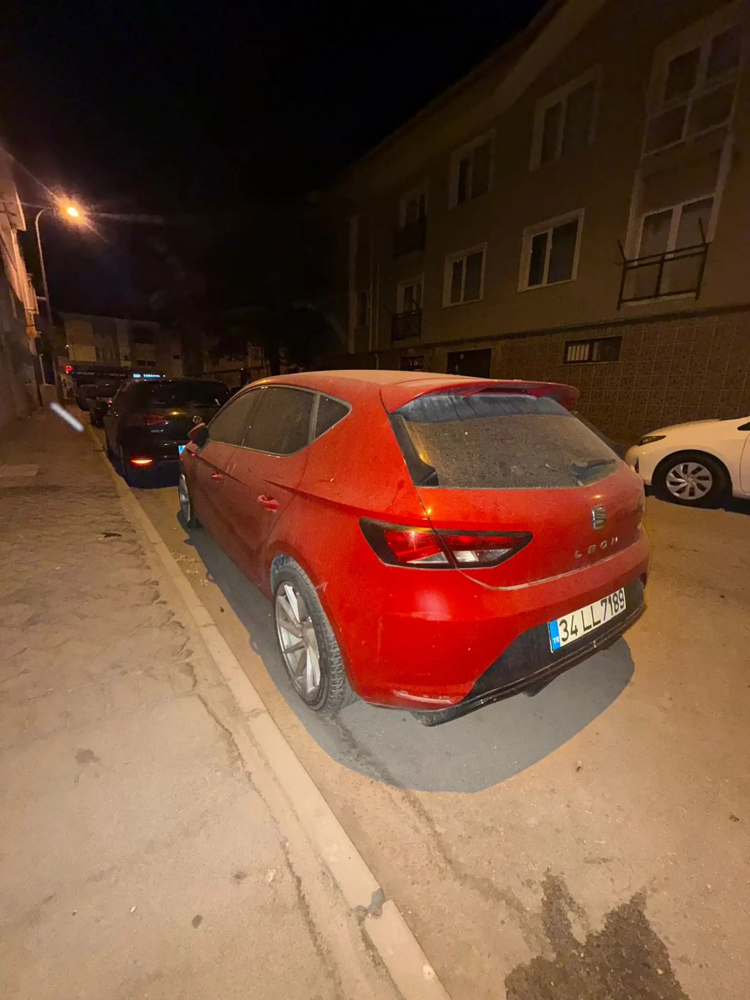 Eskişehir’de kamuya açık bir alanda yaklaşık iki aydır aynı noktada