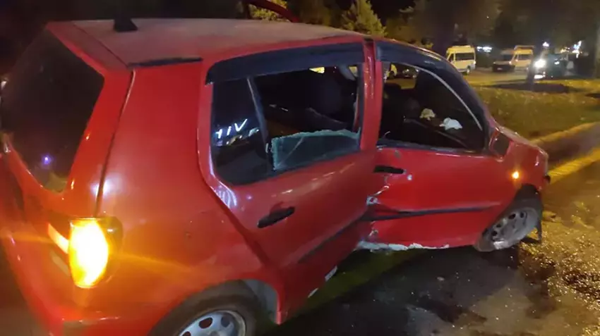 Eskişehir’de alkollü bir sürücünün kontrolünü kaybederek yaya geçidindeki 3 kadına