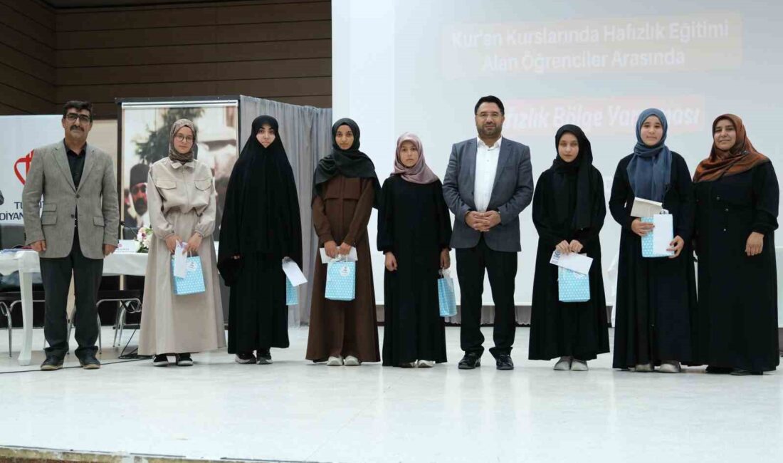 Erzincan’da düzenlenen 2025 Yılı Hafızlık 3. Bölge Yarışması’nda erkeklerde Bitlis’ten