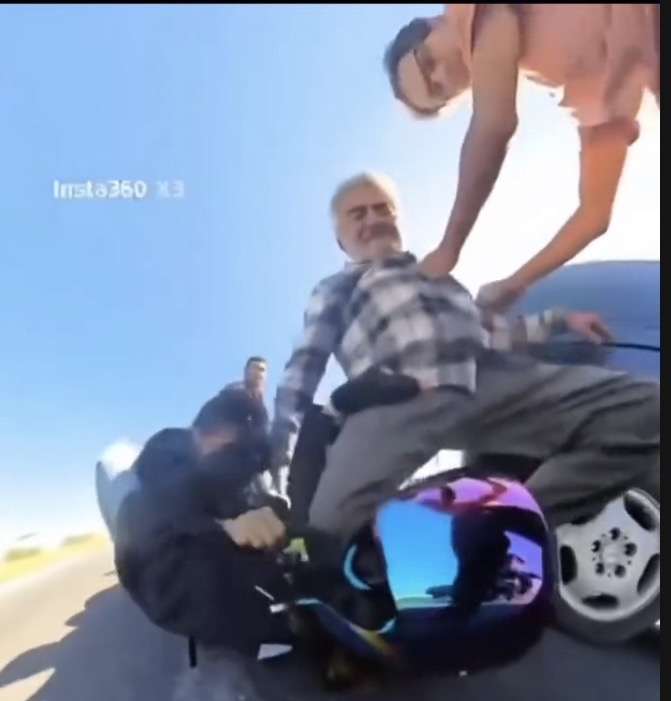 Kayseri’de trafikte kadına şiddet olayı, erkek arkadaşının müdahalesiyle bambaşka bir