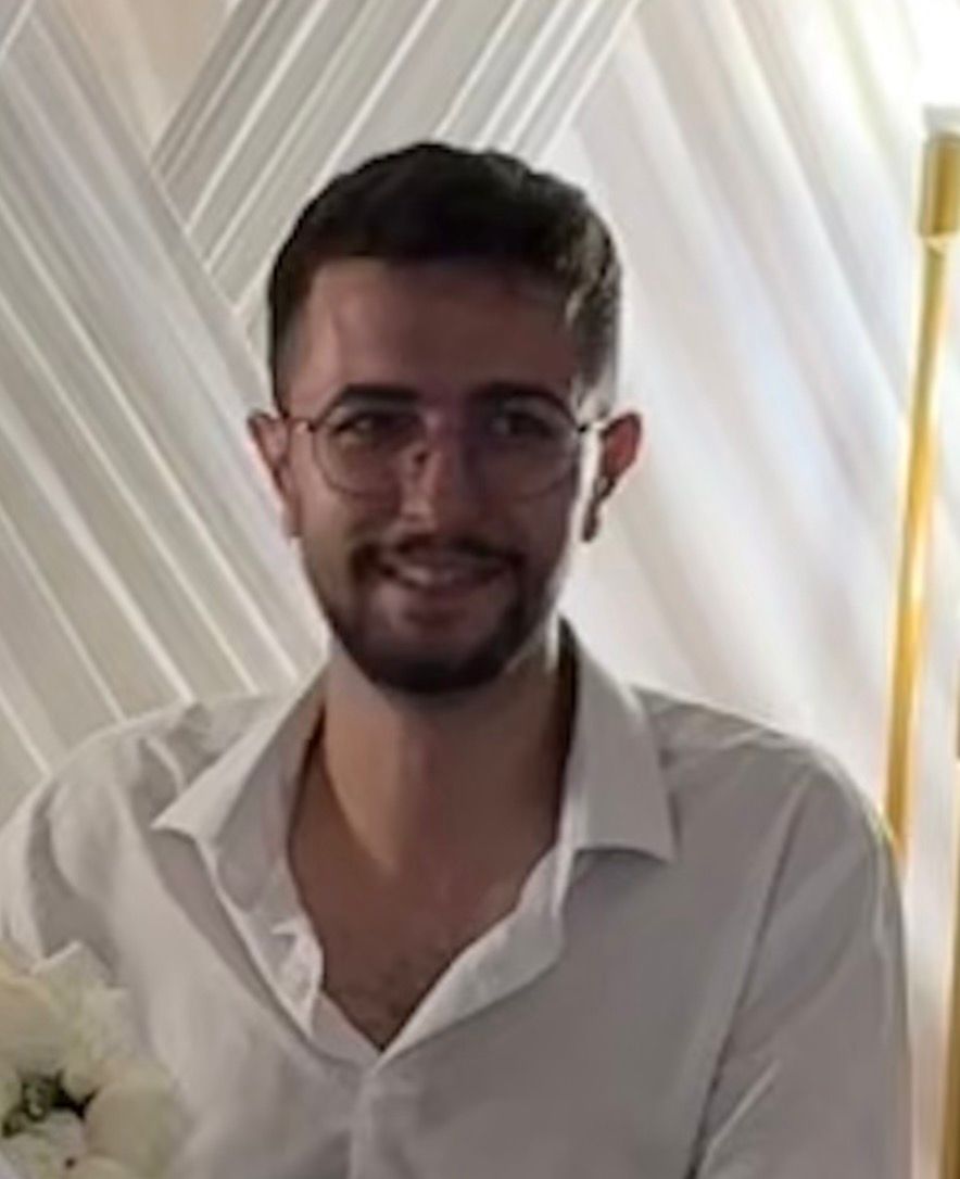 EMRE ÇELİKKIRAN EMRE ÇELİKKIRAN yazar fotoğrafı