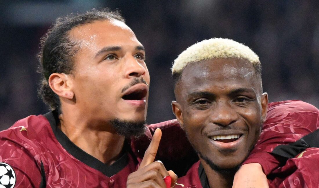 Osimhen tarih yazdı! Ajax deplasmanında HATTRİCK Galatasaray, UEFA Şampiyonlar Ligi’nde Amsterdam’da zafere uzandı. Ajax’ı 3-0’la geçen