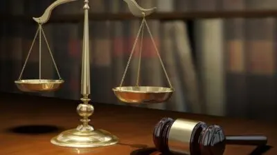 İzmir’de hukuki süreçlerde karşılaşılan zorluklar, özellikle aile ve ceza davalarında