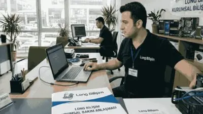 Günümüz dijital dünyasında siber tehditler her geçen gün artarken, işletmelerin